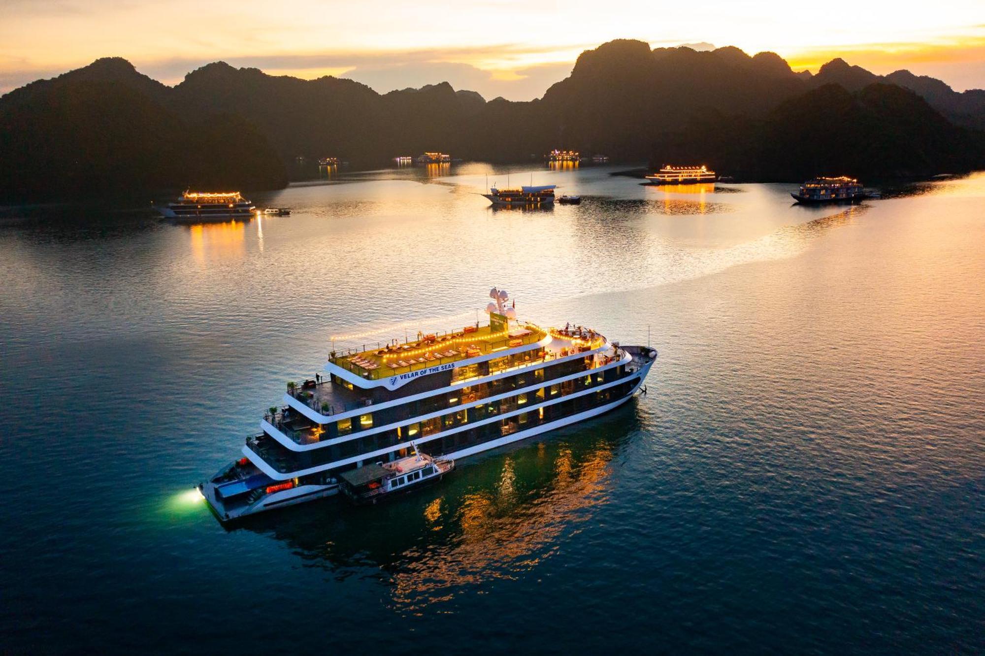 Velar Of The Sea Hotel Ha Long Buitenkant foto