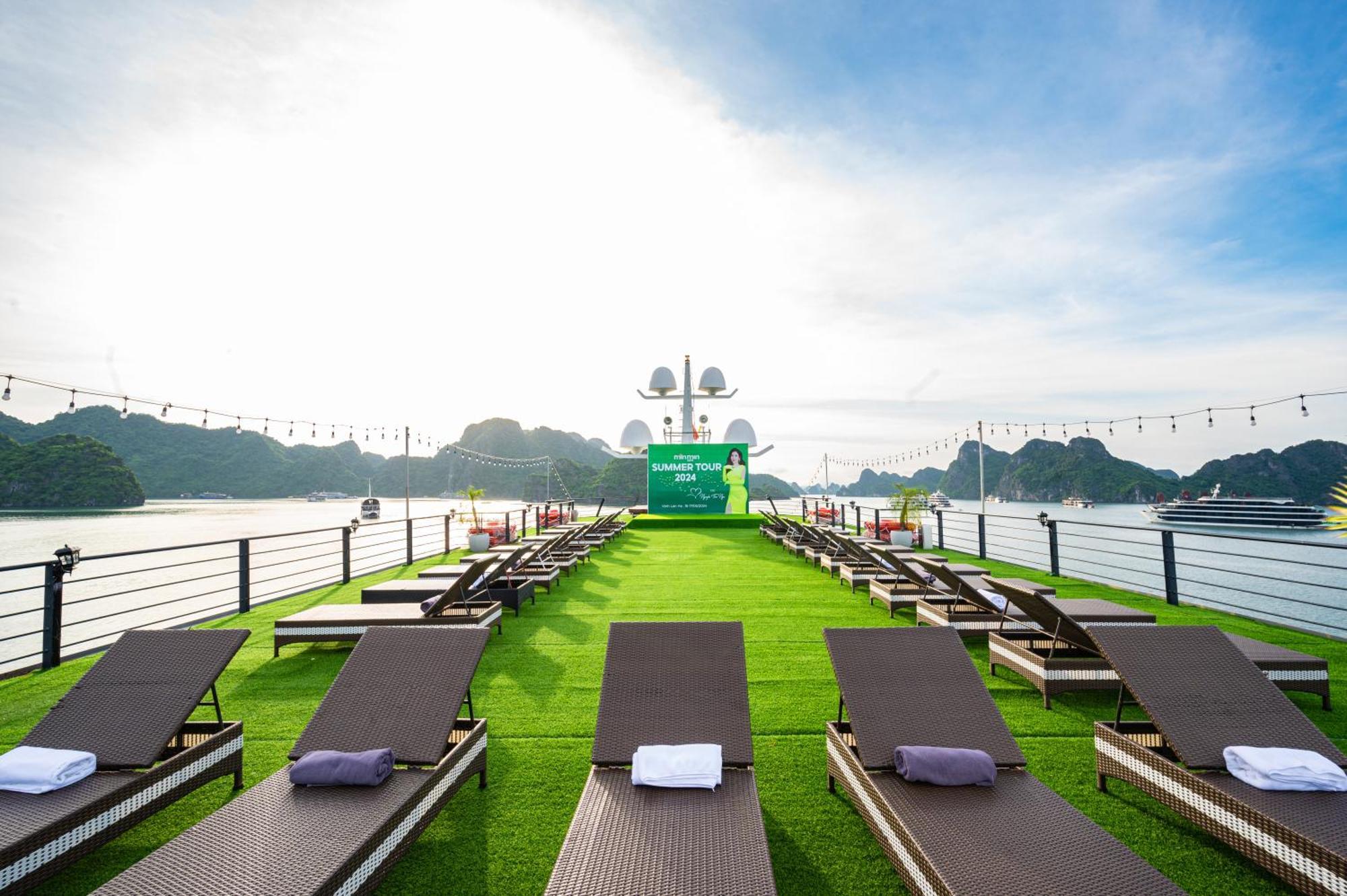 Velar Of The Sea Hotel Ha Long Buitenkant foto